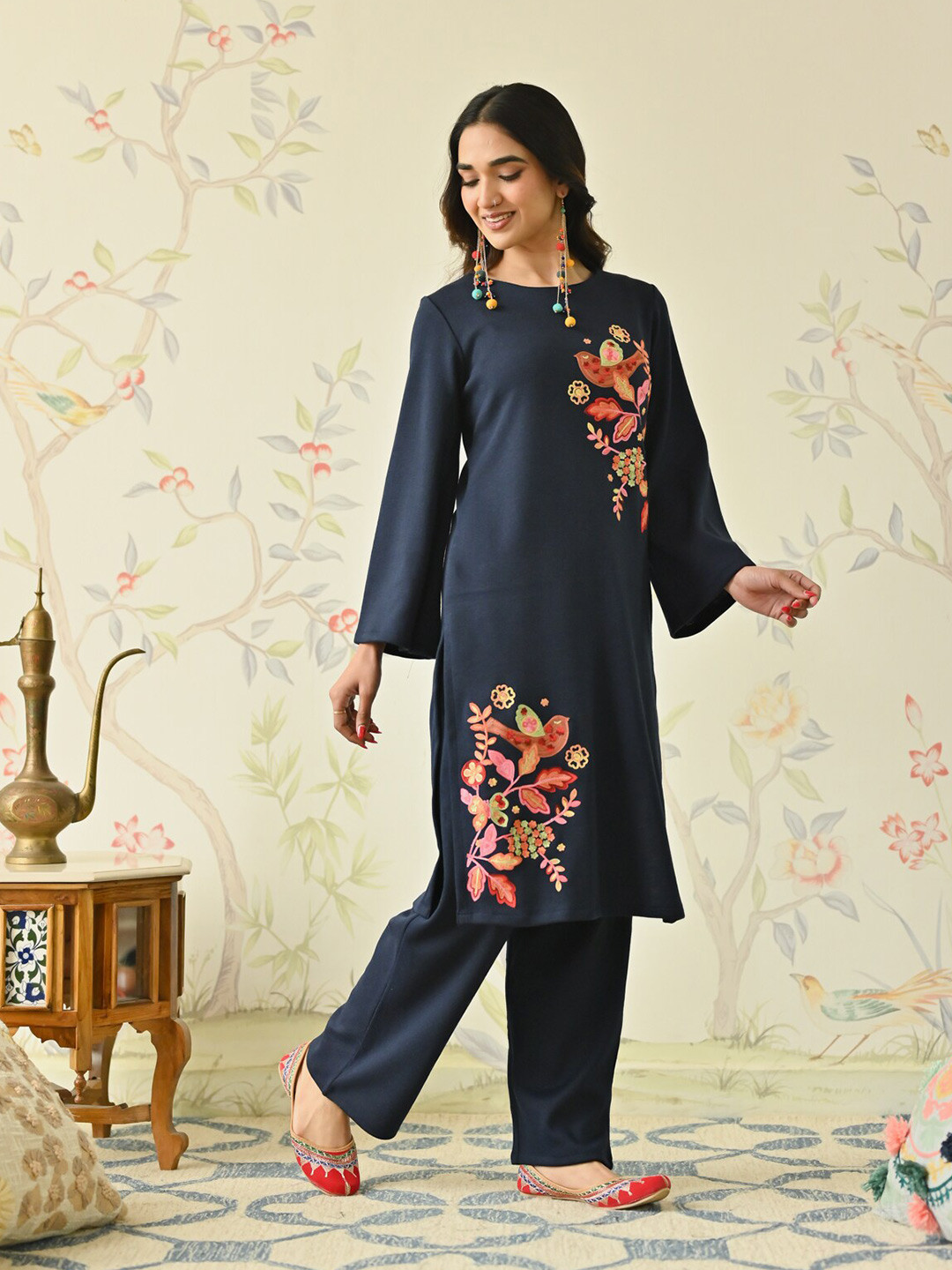 

Rustorange Floral Embroidered Long Sleeves Thread Work Acrylic Kurta, Navy blue
