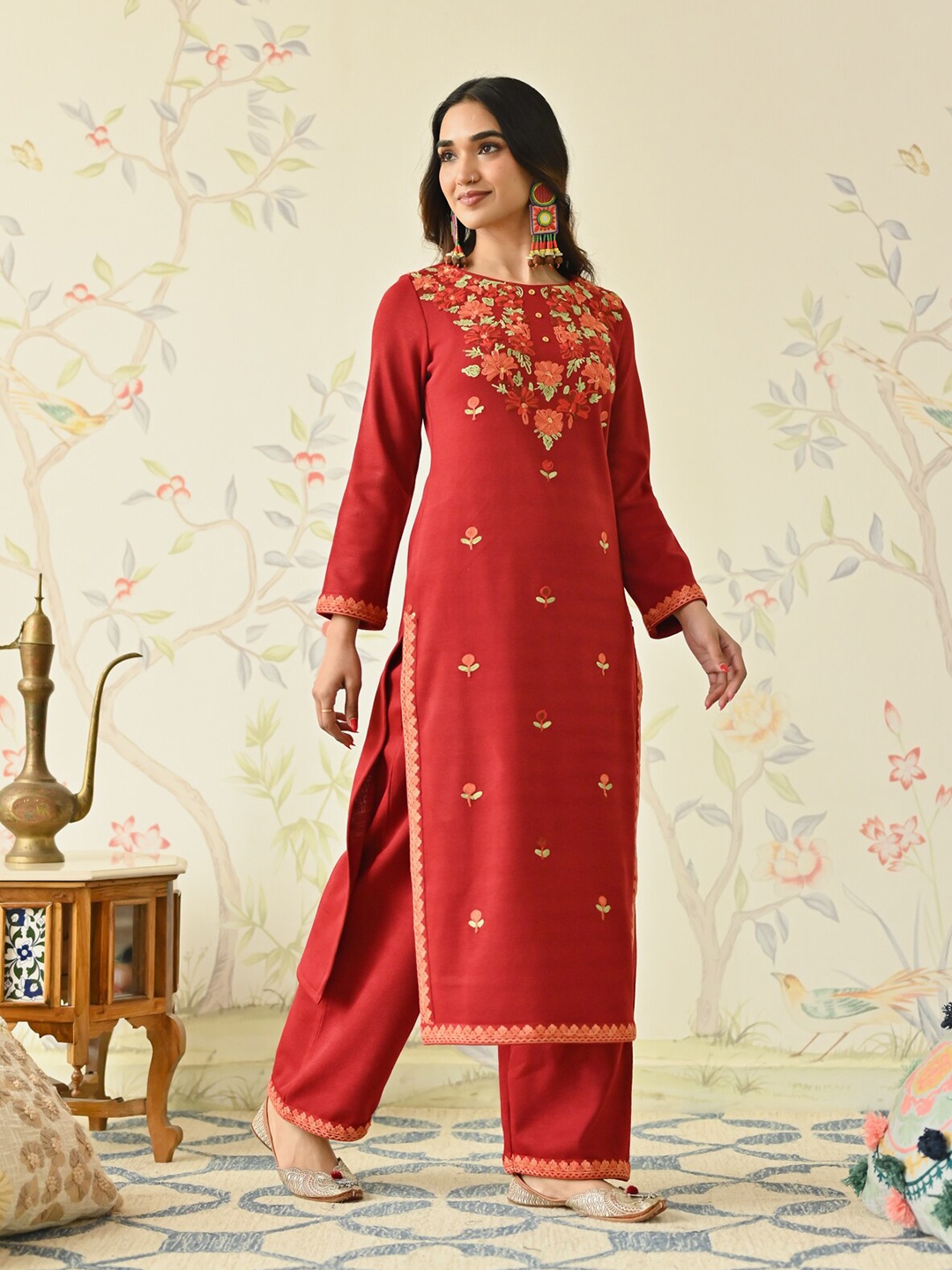 

Rustorange Floral Embroidered Acrylic Straight Kurta, Maroon