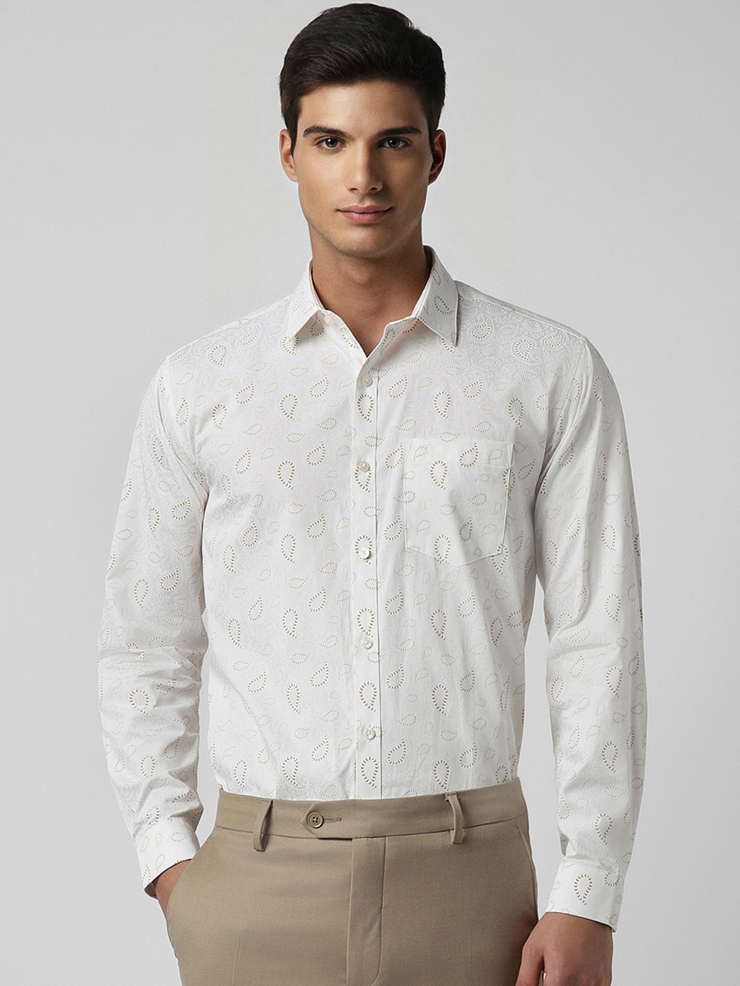 

V Dot Men White Slim Fit Floral Opaque Printed Party Shirt