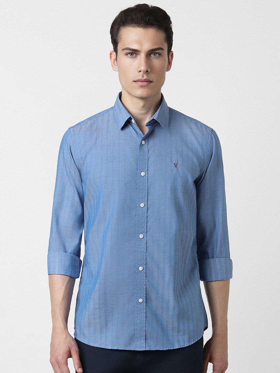 

Van Heusen Sport Slim Fit Vertical Stripes Opaque Cotton Casual Shirt, Blue