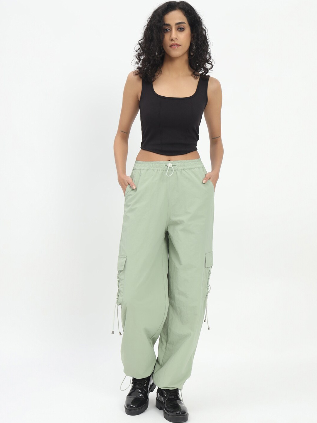 

VividArtsy Women Tapered Fit Cargo Trouser, Green