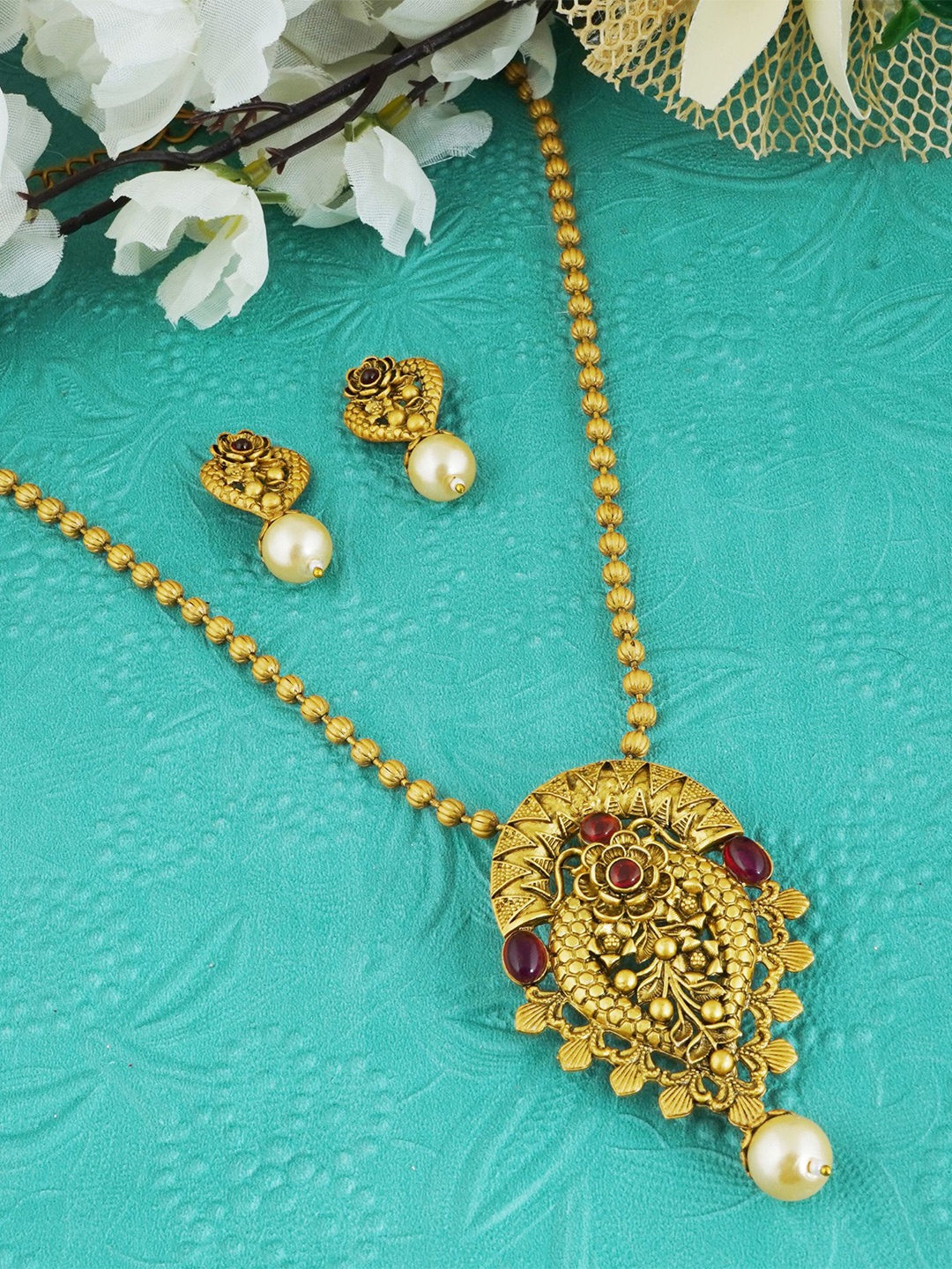 

MANSIYAORANGE Gold-Plated Stone-Studded & Beaded Jewellery Set