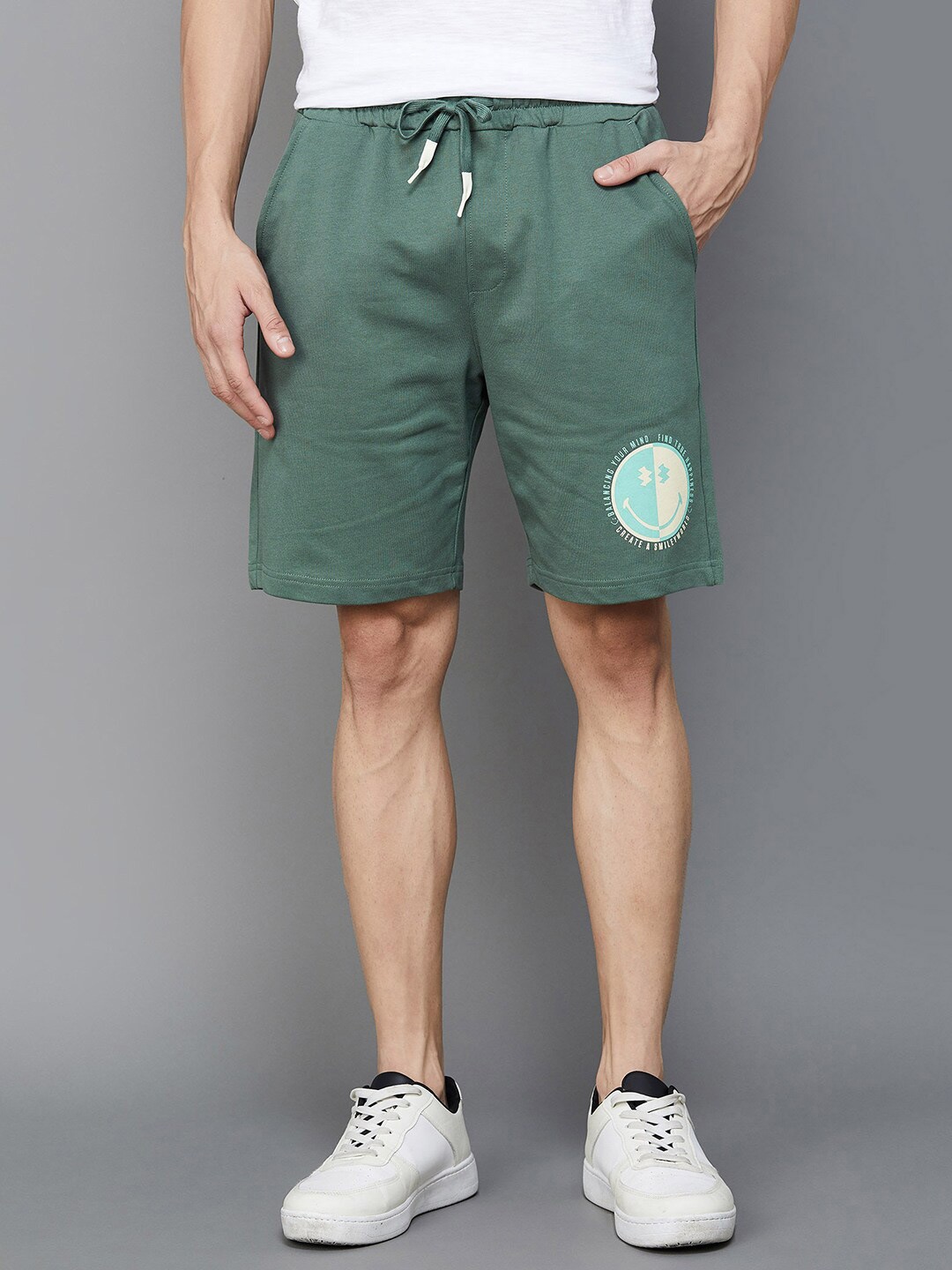 SmileyWorld Men Mid-Rise Cotton Shorts, Olive