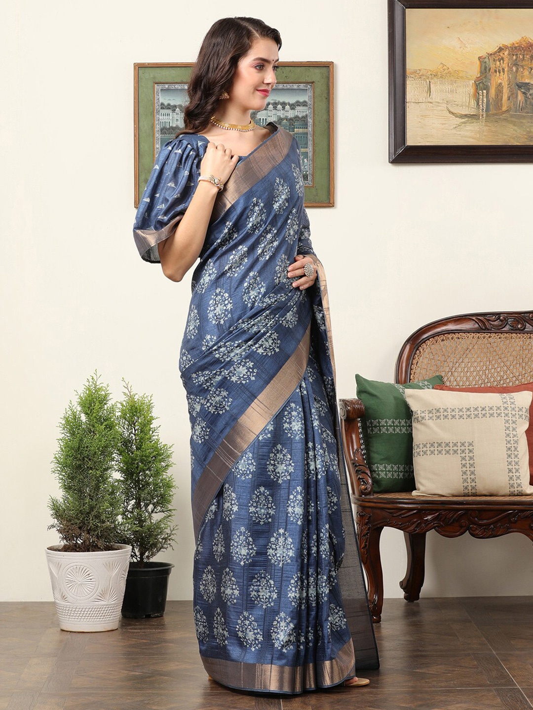 

Mitera Bagh Printed Zari Sungudi Saree, Navy blue