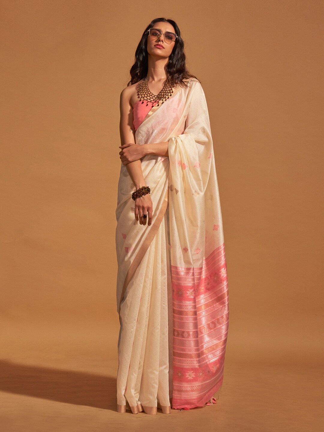 

Mitera Ethnic Motifs Woven Design Zari Banarasi Saree, Off white