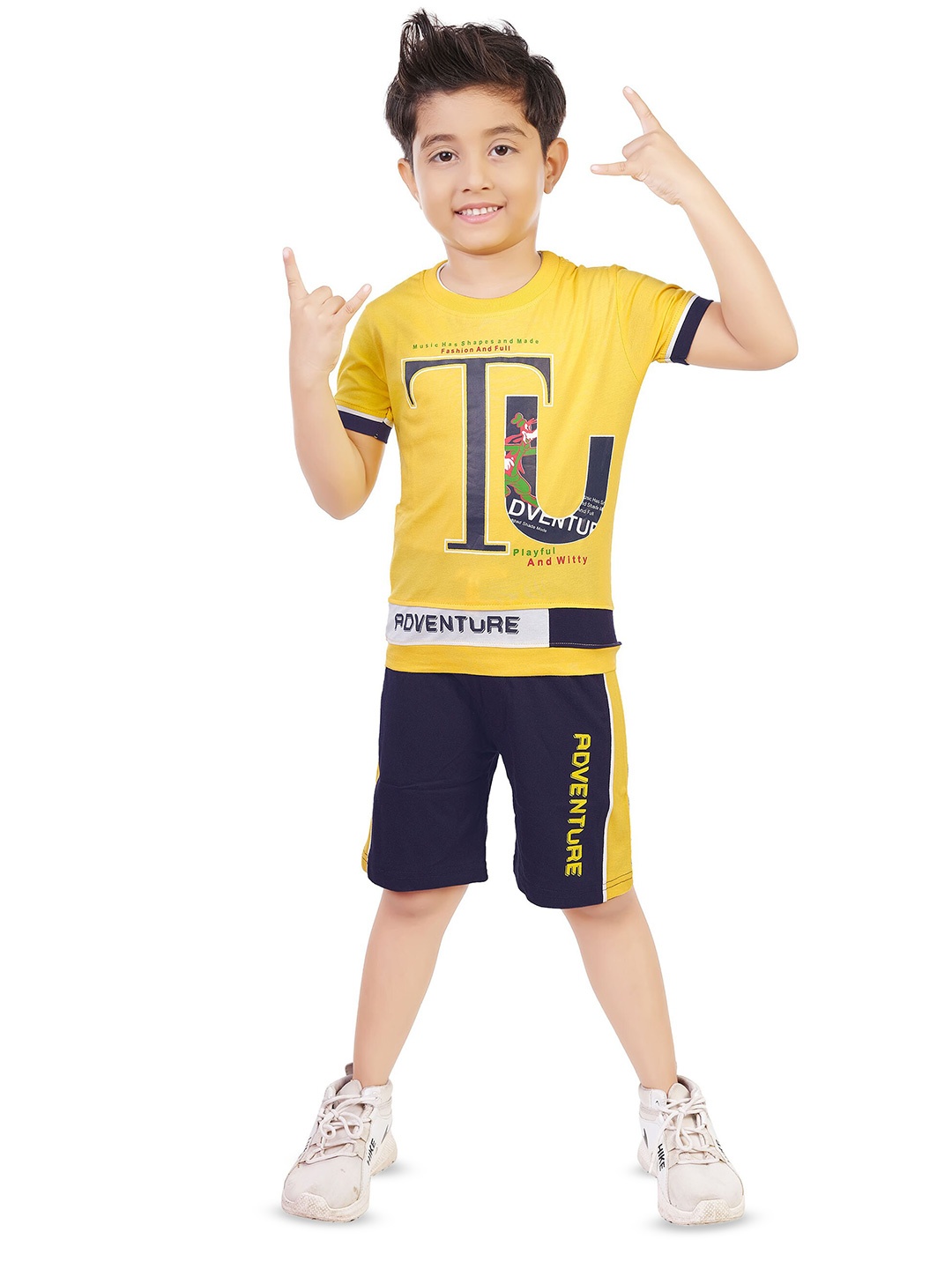 

BAESD Boys Printed T-shirt with Shorts, Yellow