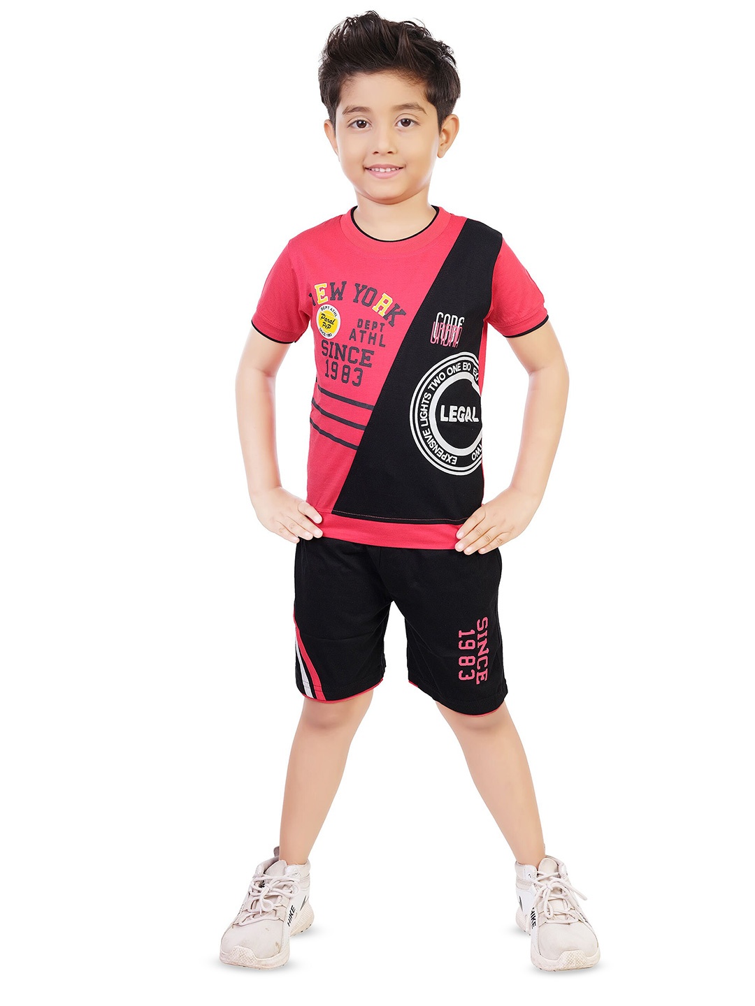 

BAESD Boys Printed T-shirt with Shorts, Red