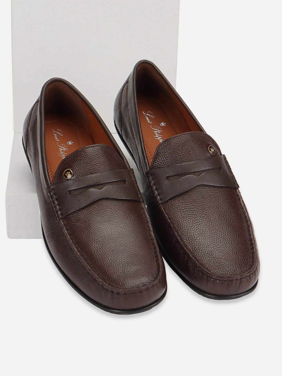 

Louis Philippe Men Textured Round Toe Leather Loafers, Brown