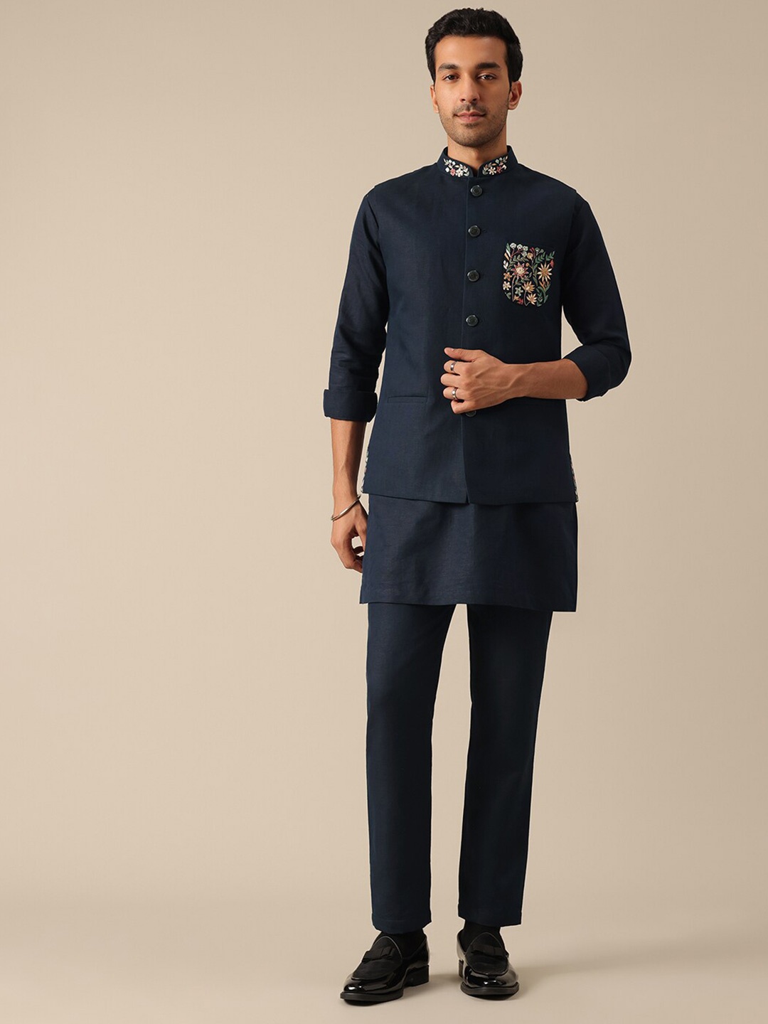 

KALKI Fashion Embroidered Regular Linen Kurta With Trouser & Jacket, Blue