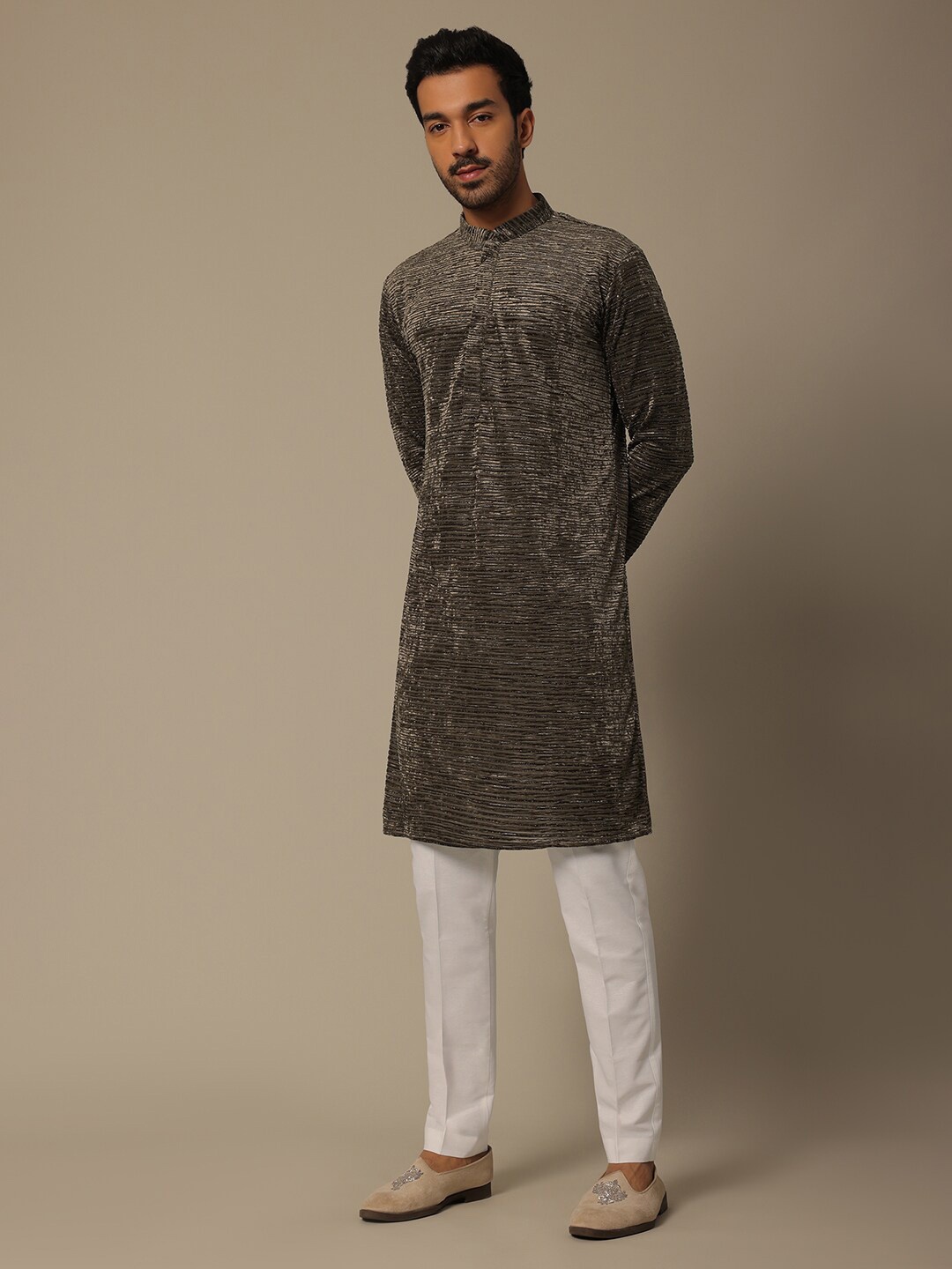 

KALKI Fashion Striped Mandarin Collar Regular Pure Silk Kurta with Trousers, Grey
