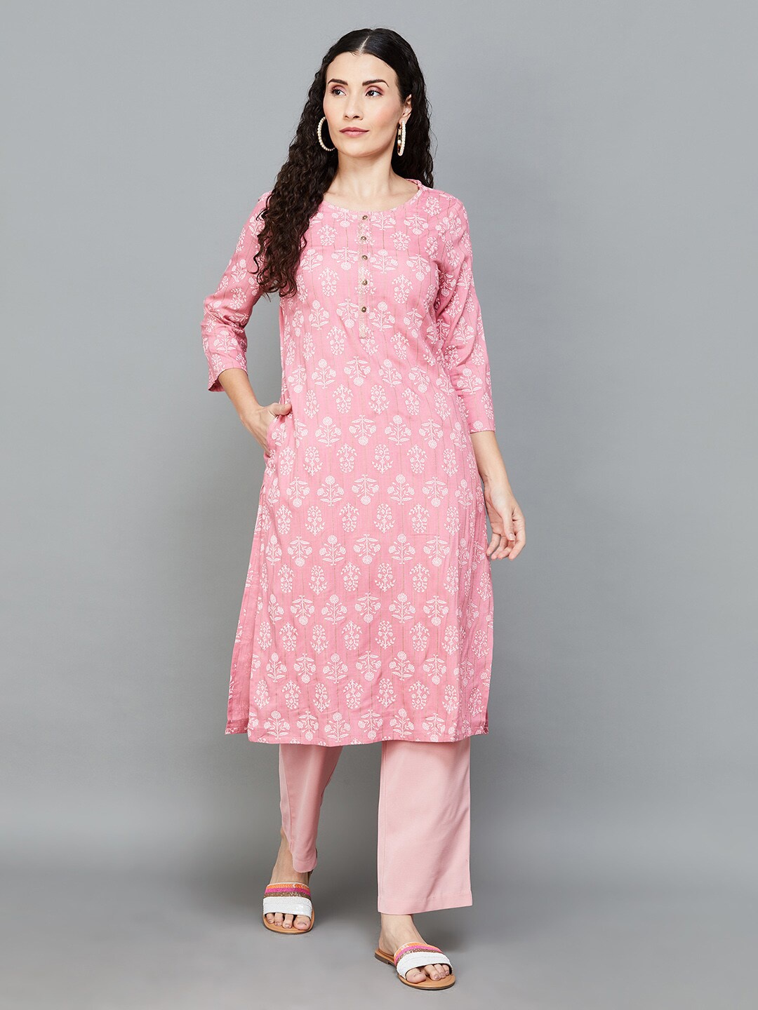 

Melange by Lifestyle Ethnic Motifs Printed Round Neck Straight Kurta, Pink