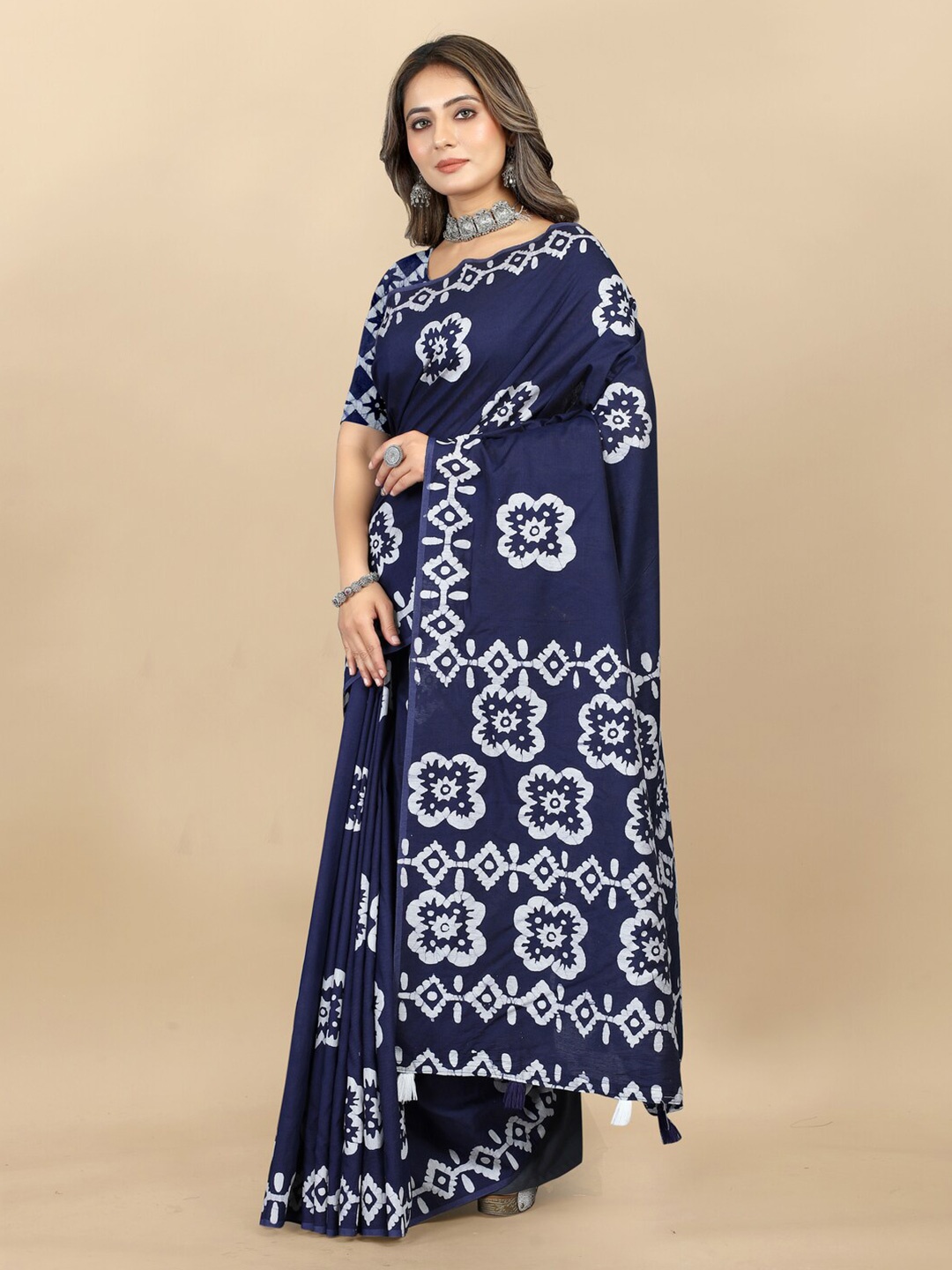 

MOKSHA DESIGNS Jaipuri Batik Printed Pure Cotton Chanderi Saree, Navy blue