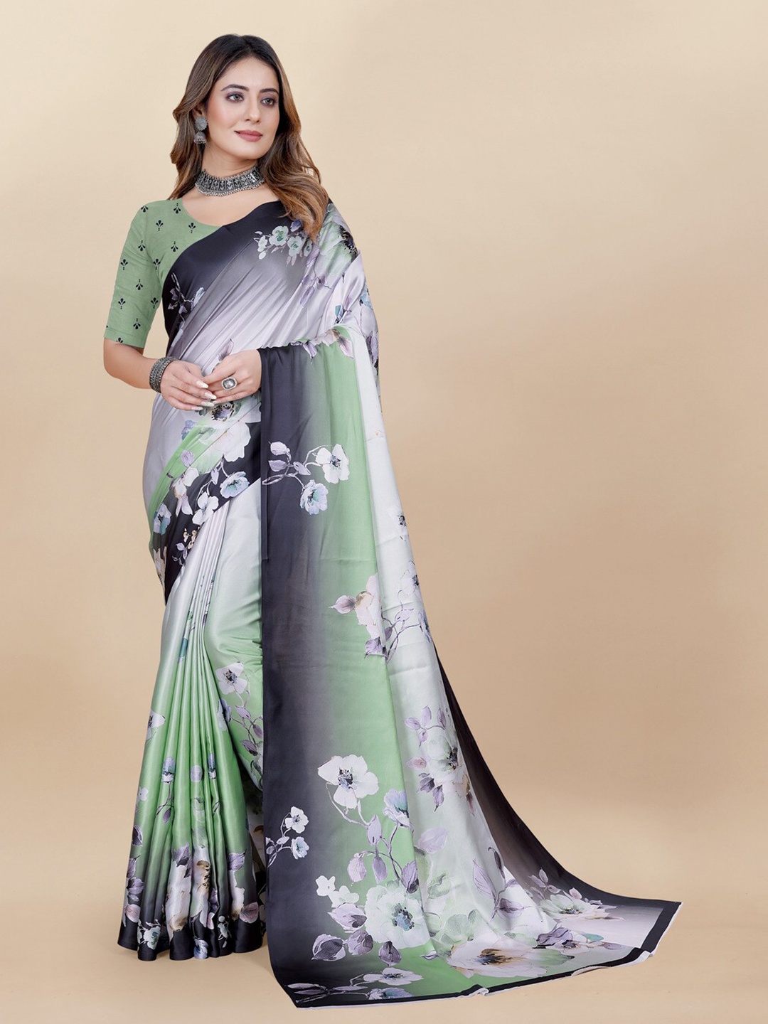 

MOKSHA DESIGNS Floral Satin Saree, Green