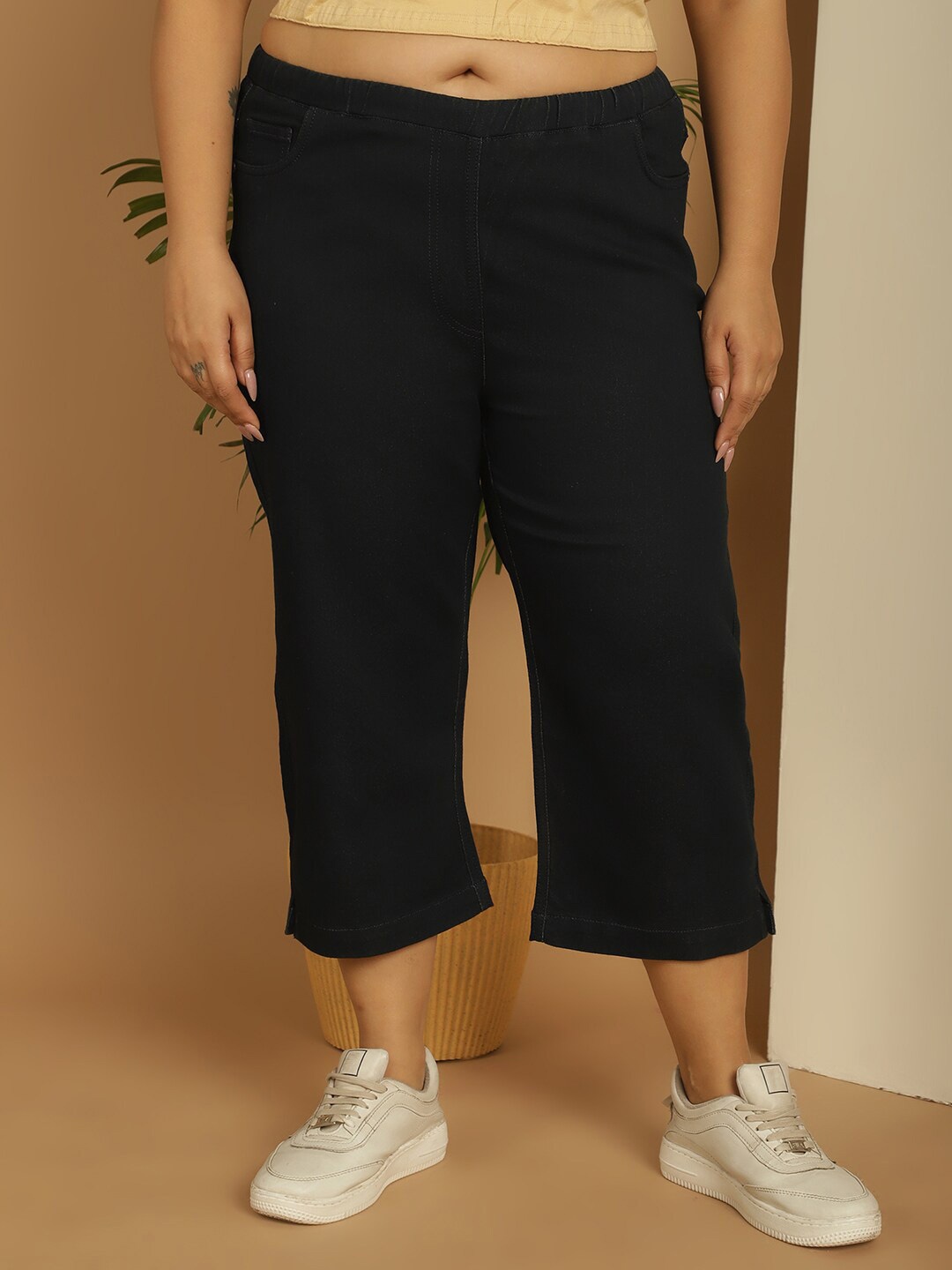 

theRebelinme Plus Size Relaxed Fit High-Rise Denim Capris, Black