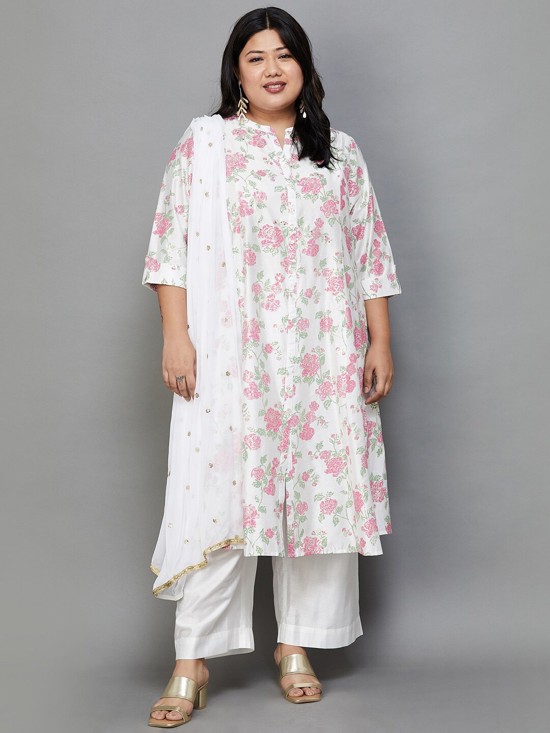 

Moiree by Lifestyle Plus Size Round Neck Off White Floral Printed Regular Kurta Set