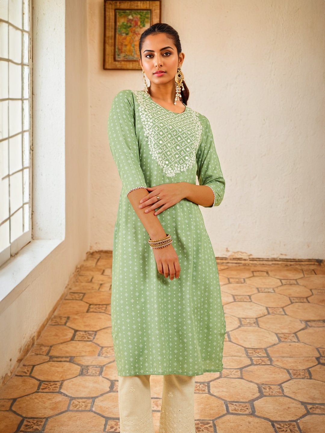 

Soch Geometric Embroidered Thread Work Straight Kurta, Green