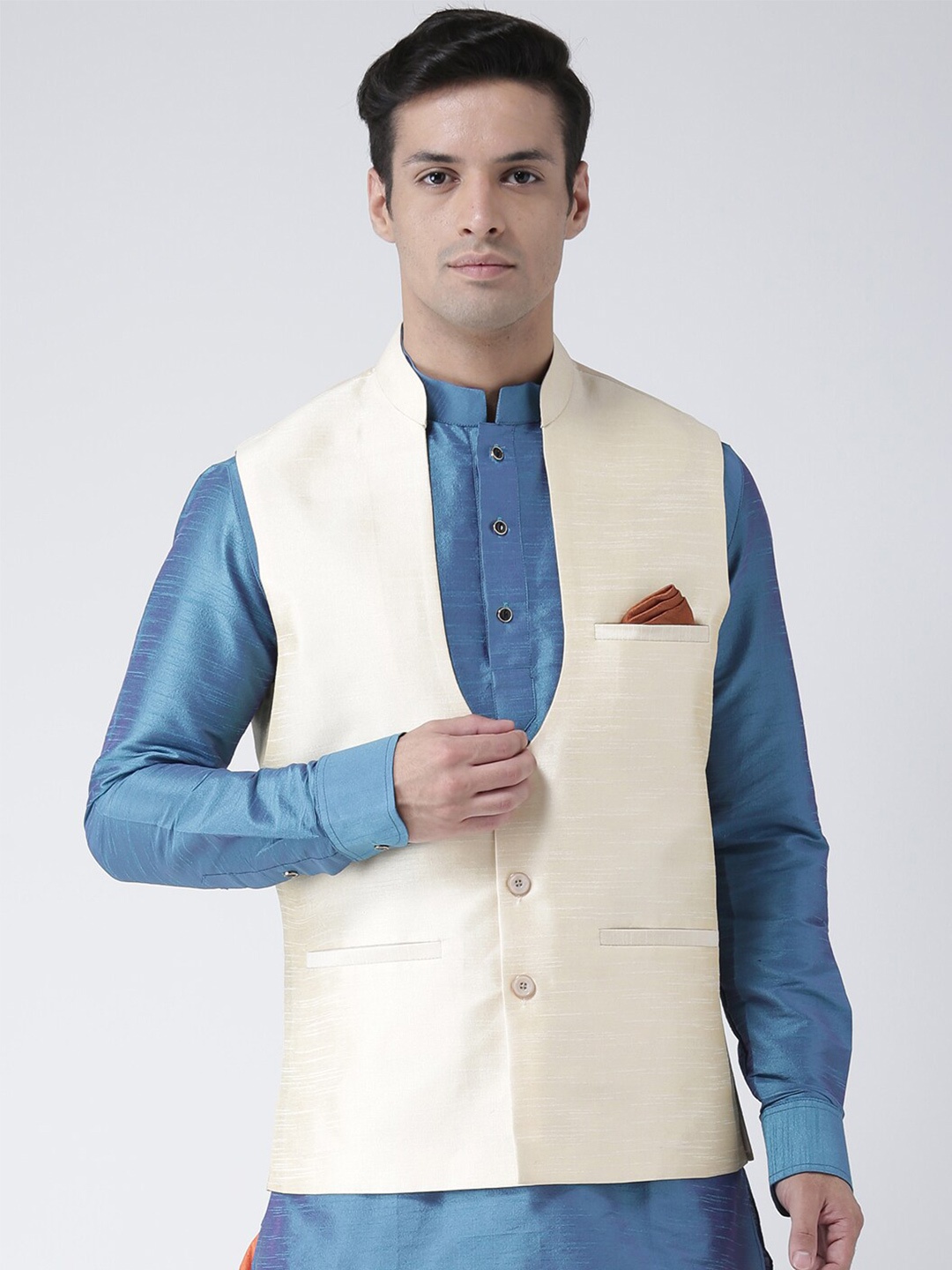 

DEYANN Mandarin Collar Dupion Silk Nehru Jacket With Pocket Square, Cream
