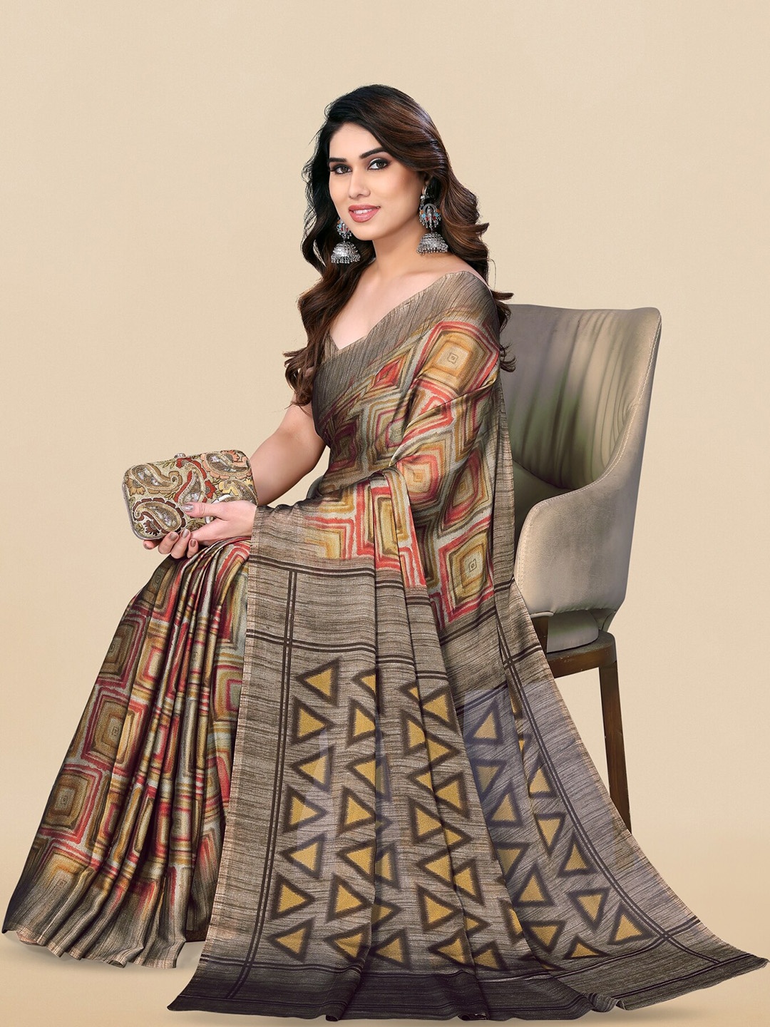 

KALINI Geometric Printed Saree, Beige