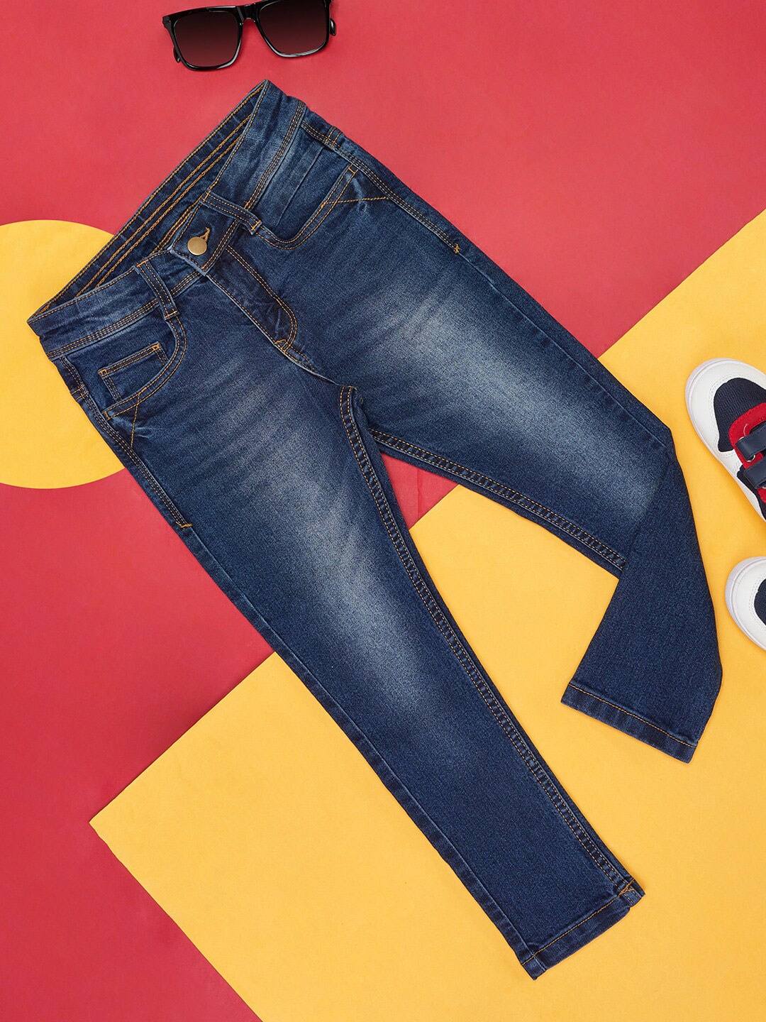 

Pantaloons Junior Boys Clean Look Heavy Fade Stretchable Jeans, Blue