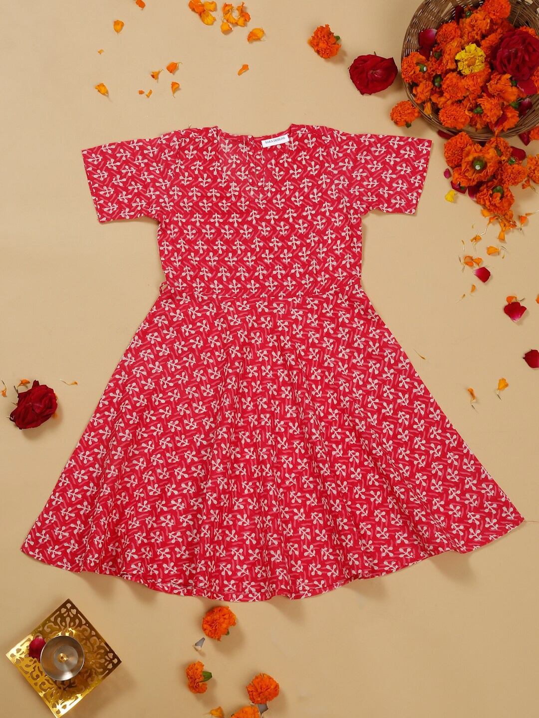 

SAKA DESIGNS Girls Ethnic Motifs Printed Anarkali Kurta, Red