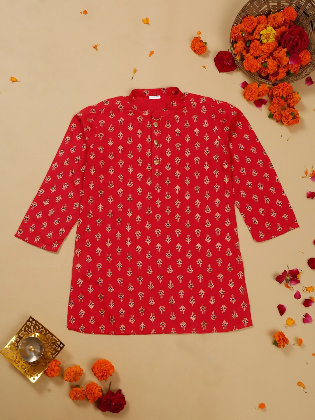 

SAKA DESIGNS Boys Ethnic Motifs Checked Flared Sleeves Kurta, Magenta