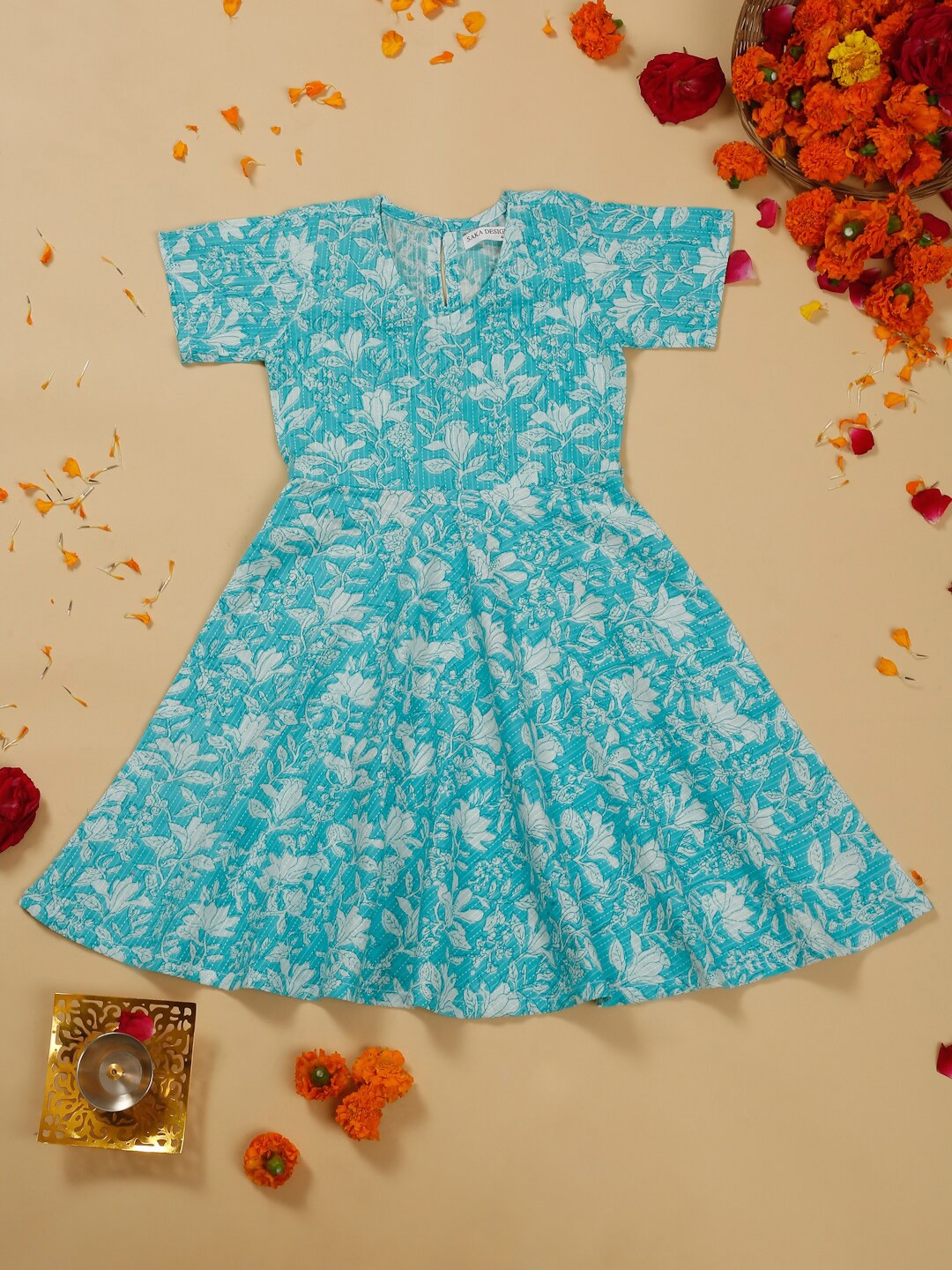 

SAKA DESIGNS Girls Floral Yoke Design Anarkali Kurta, Blue