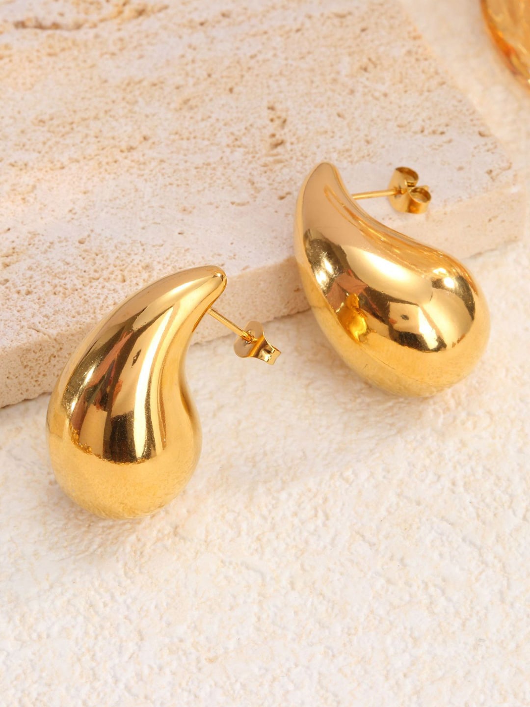 

VAGHBHATT Gold-Plated Stainless Steel Teardrop Shaped Drop Earrings