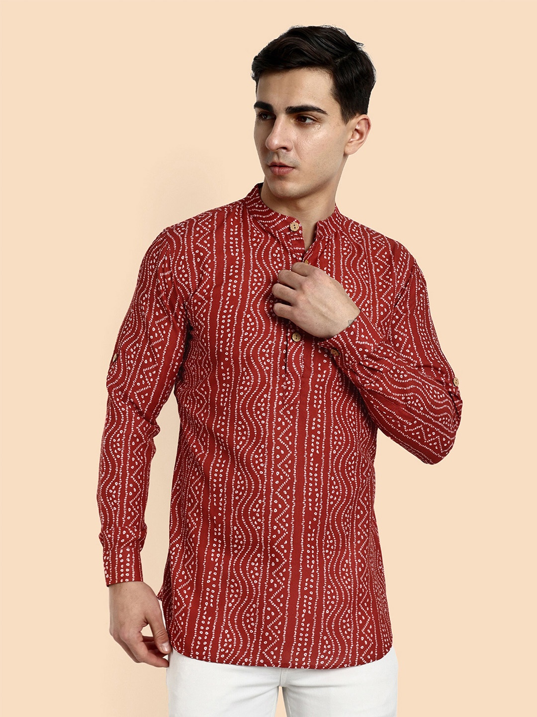 

Vardha Bandhani Printed Mandarin Collar Cotton Short Kurta, Maroon