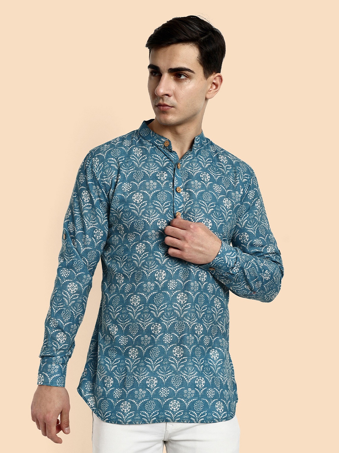 

Vardha Ethnic Motifs Printed Mandarin Collar Cotton Kurta, Blue