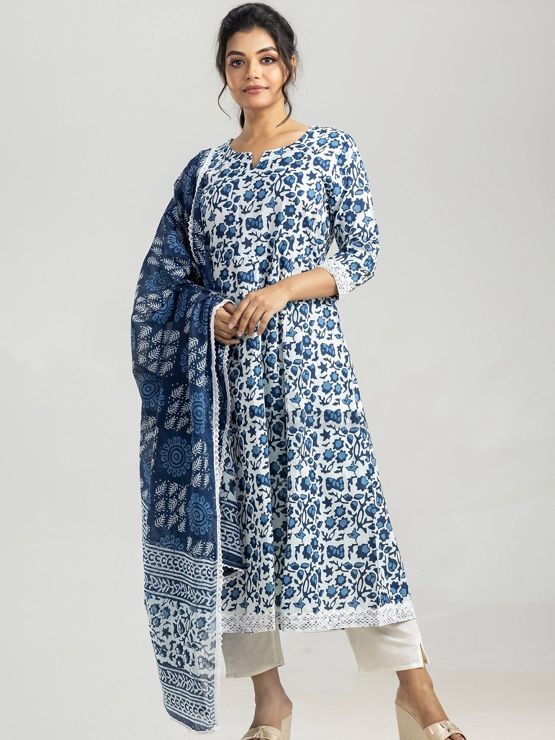 

KALINI Floral Printed Kurta With Trouser & Dupatta, Blue