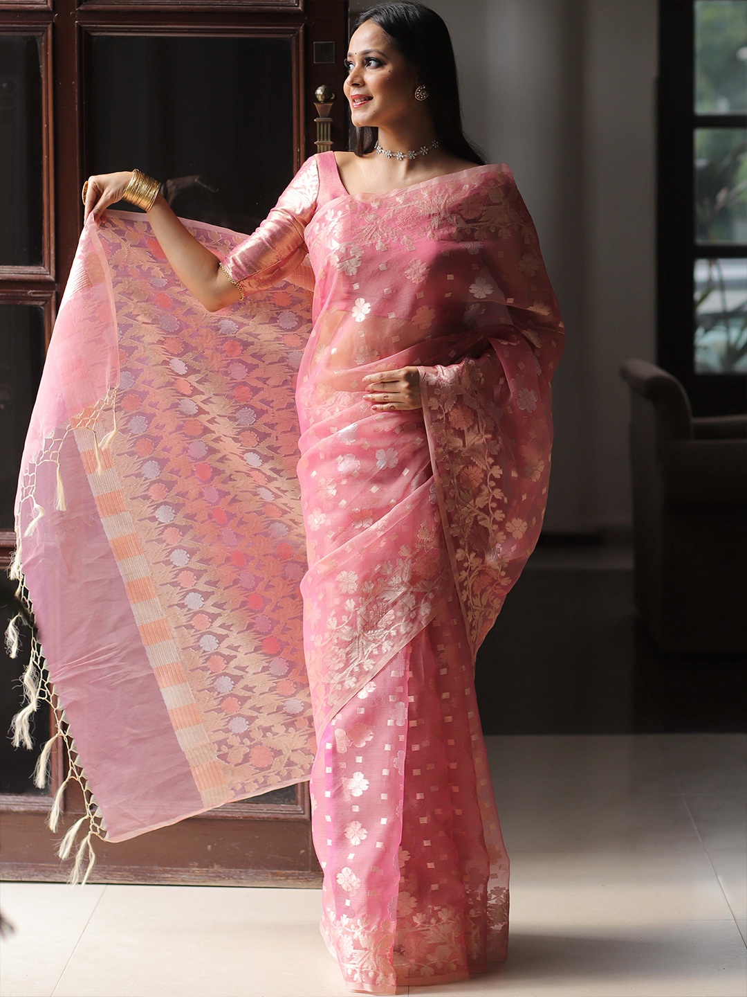 

Banarasee Ethnic Motifs Woven Design Zari Organza Banarasi Saree, Pink