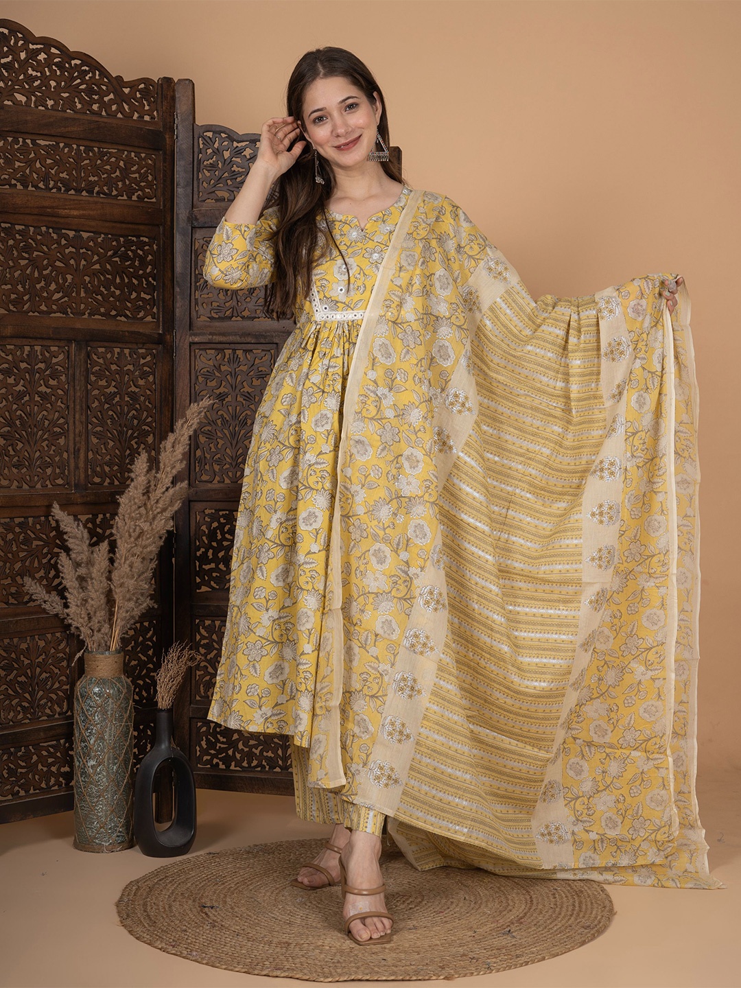 

MEERA FAB Floral Printed Pure Cotton Kurta With Trousers & Dupatta, Yellow