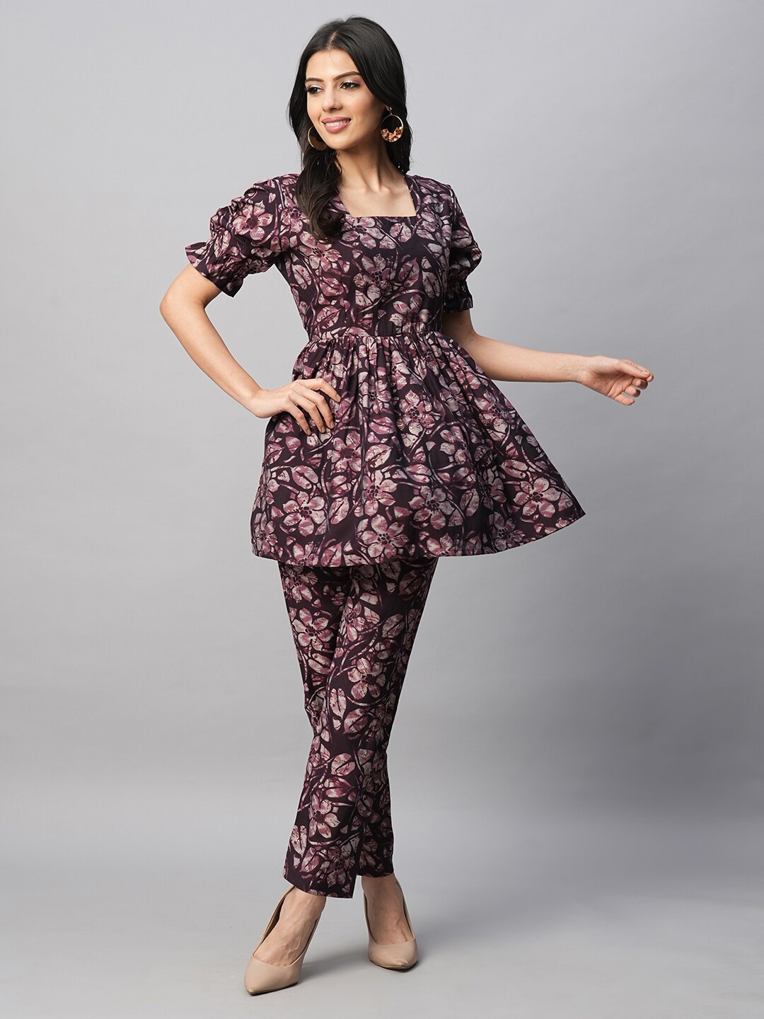 

AMRUTVARSHA CREATION Floral Printed Square Neck Tunic With Trousers, Purple