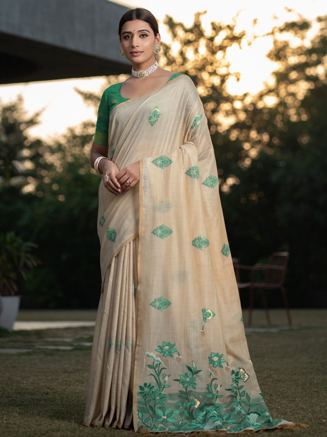

GAJARAI Ethnic Motifs Zari Modal Silk Saree, Green