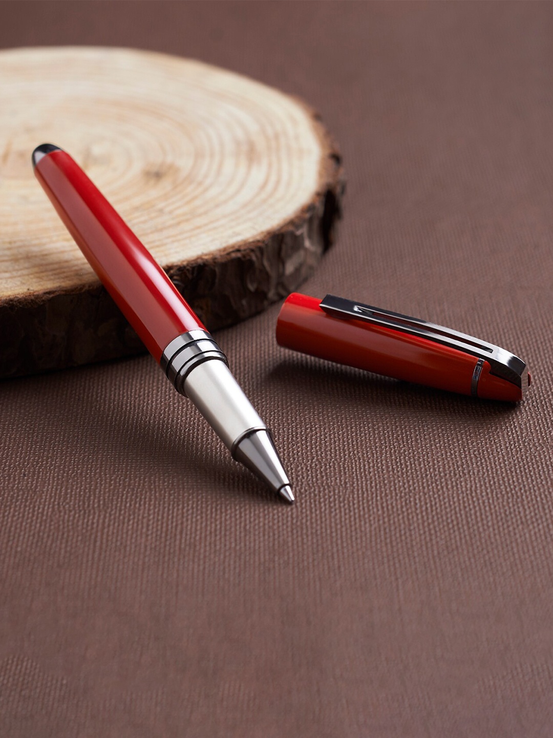 

Carlton London Gun Metal Pen, Red