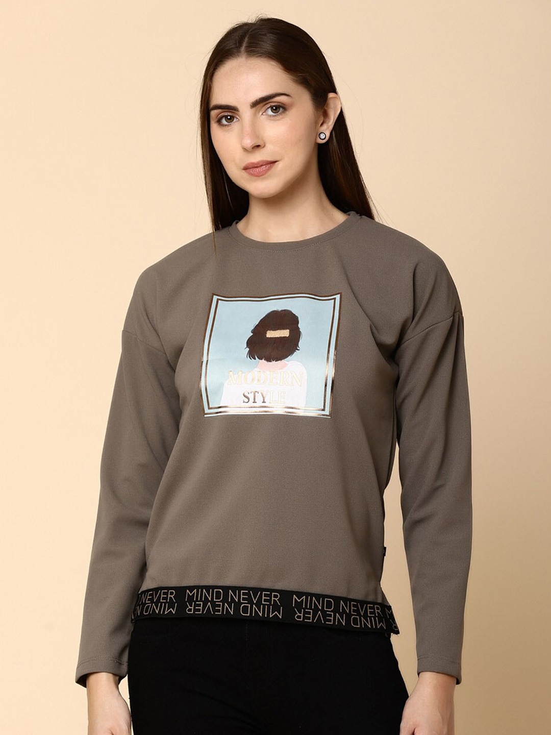 

V-Mart Graphic Printed Pullover, Grey