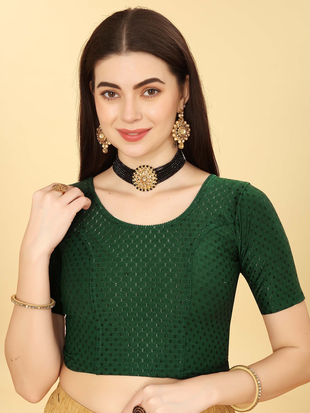 

SHREE SWANGIYAMATA COMPANY Embellished Round Neck Velvet Saree Blouse, Green