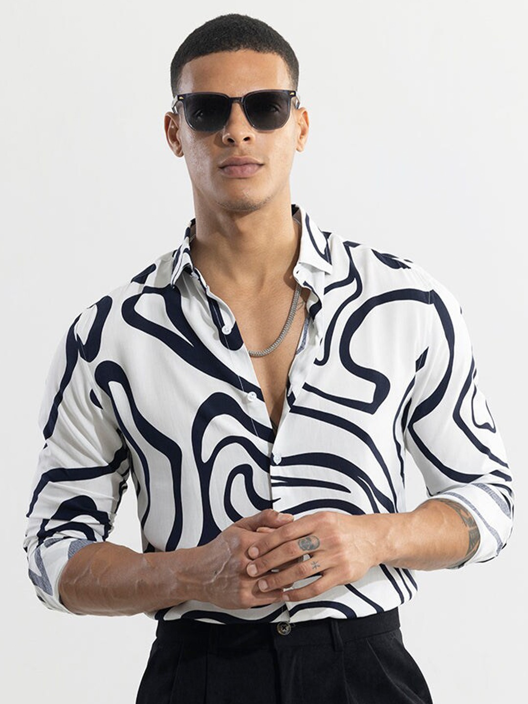 

Snitch White Abstract Printed Classic Slim Fit Casual Shirt