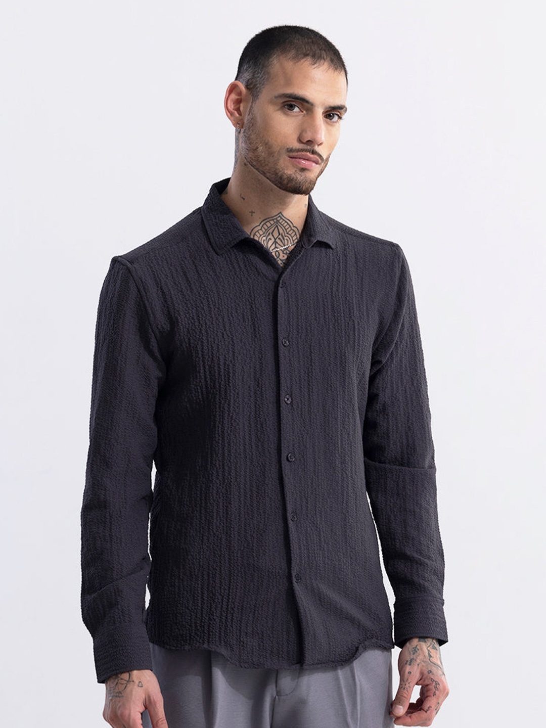 

Snitch Black Classic Slim Fit Casual Shirt