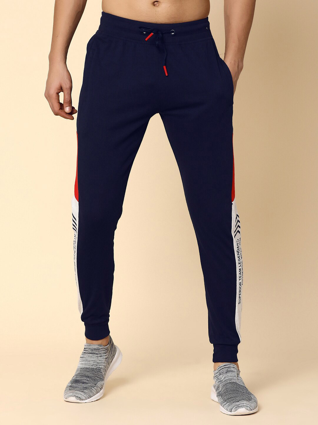 

V-Mart Men Colorblocked Joggers, Blue