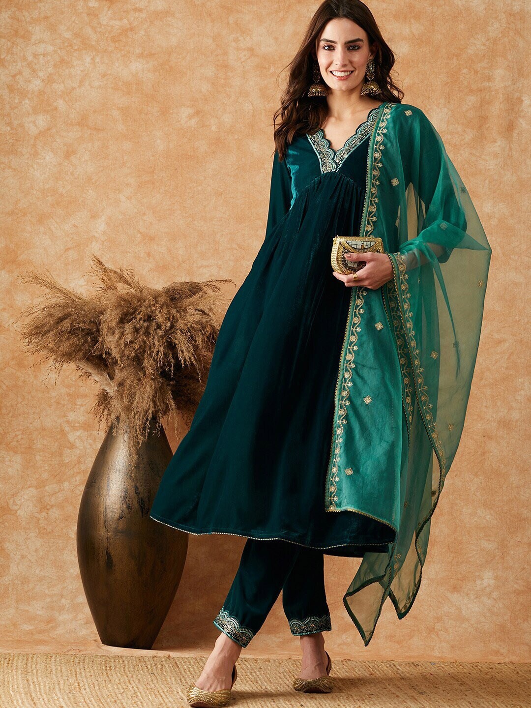 

Sangria V Neck Zari Sequence Embroidered Flared Kurta with Trousers & Dupatta, Teal