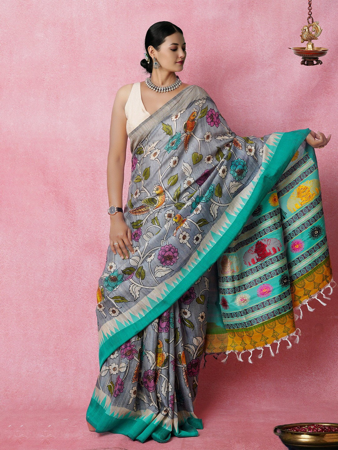 

Unnati Silks Ethnic Motifs Pure Silk Handloom Tussar Saree, Grey