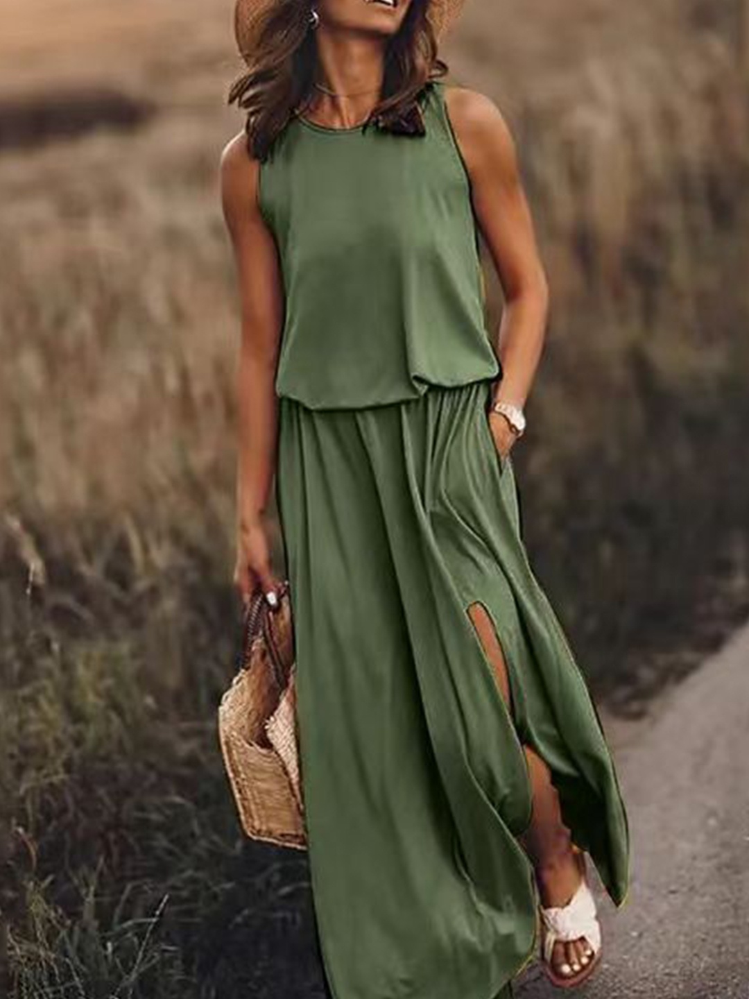 

StyleCast Olive Green Round neck Sleeveless Blouson Maxi Dress