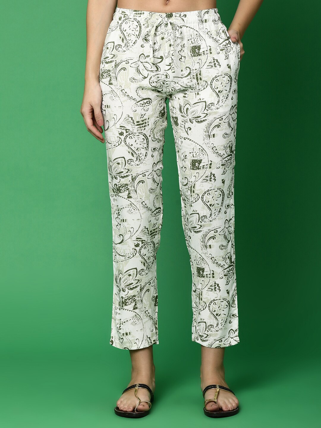 

V-Mart Printed Mid-Rise Lounge Pant, White