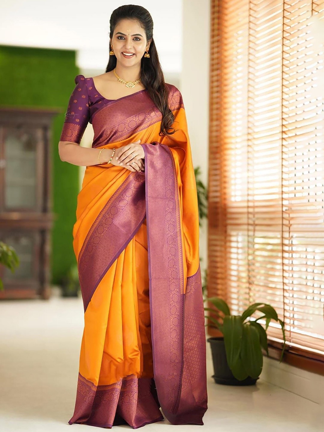 

BerMondsey Ethnic Motifs Woven Design Zari Banarasi Saree, Yellow