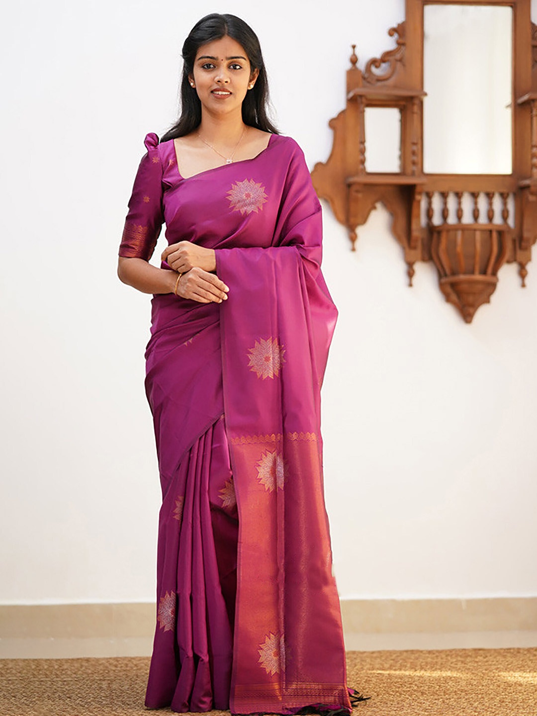

BerMondsey Geometric Woven Design Zari Banarasi Saree, Pink