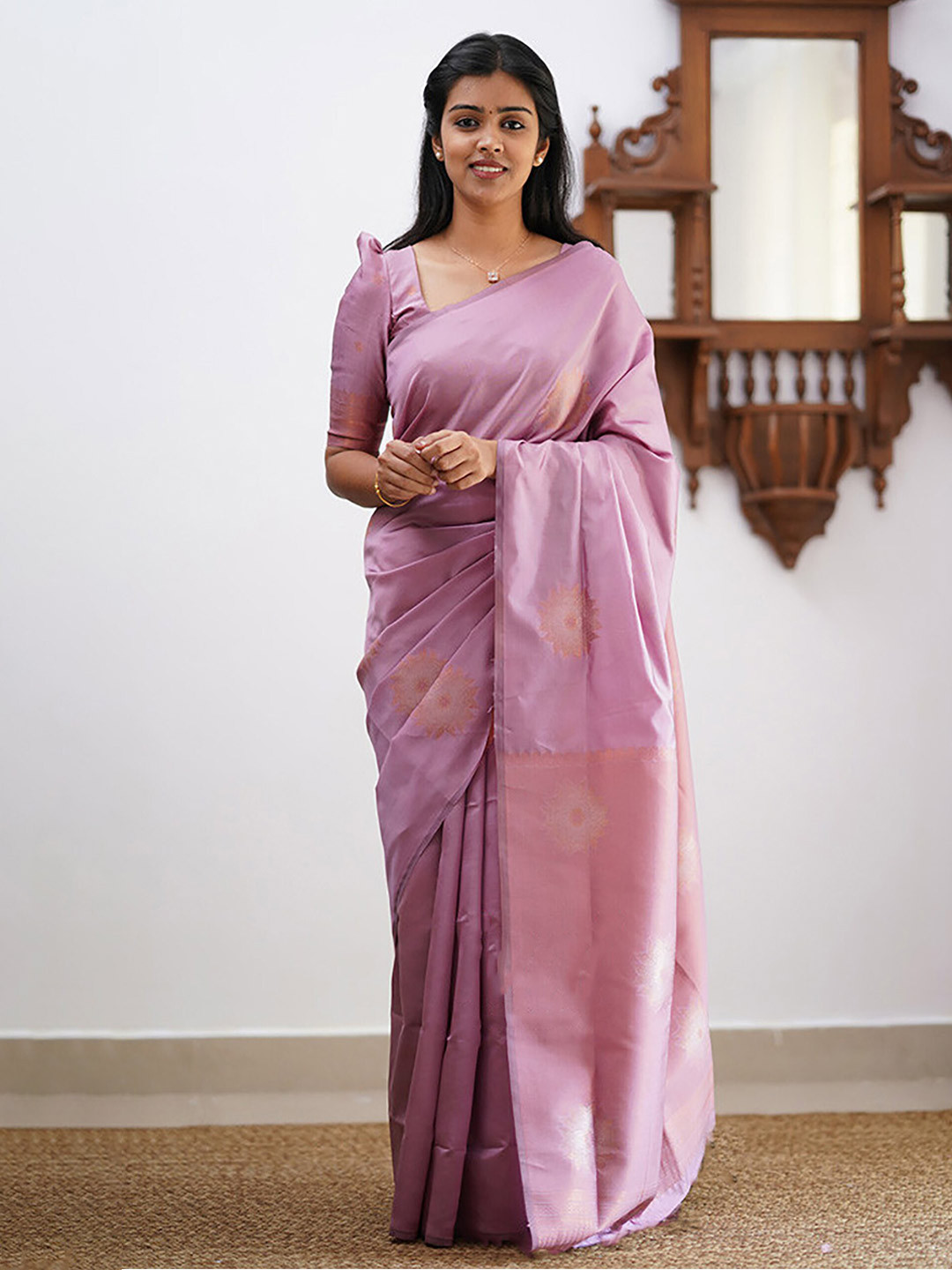

BerMondsey Geometric Woven Design Zari Banarasi Saree, Pink