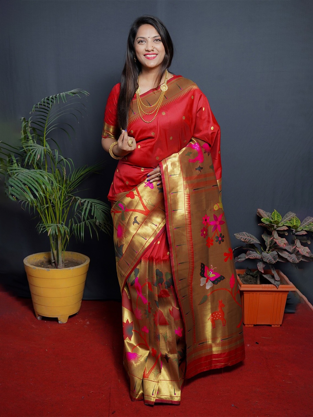 

CANIZZARO Ethnic Motifs Woven Design Zari Pure Silk Paithani Saree, Red