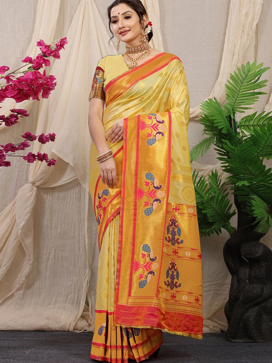 

CANIZZARO Ethnic Motifs Woven Design Zari Pure Silk Paithani Saree, Gold