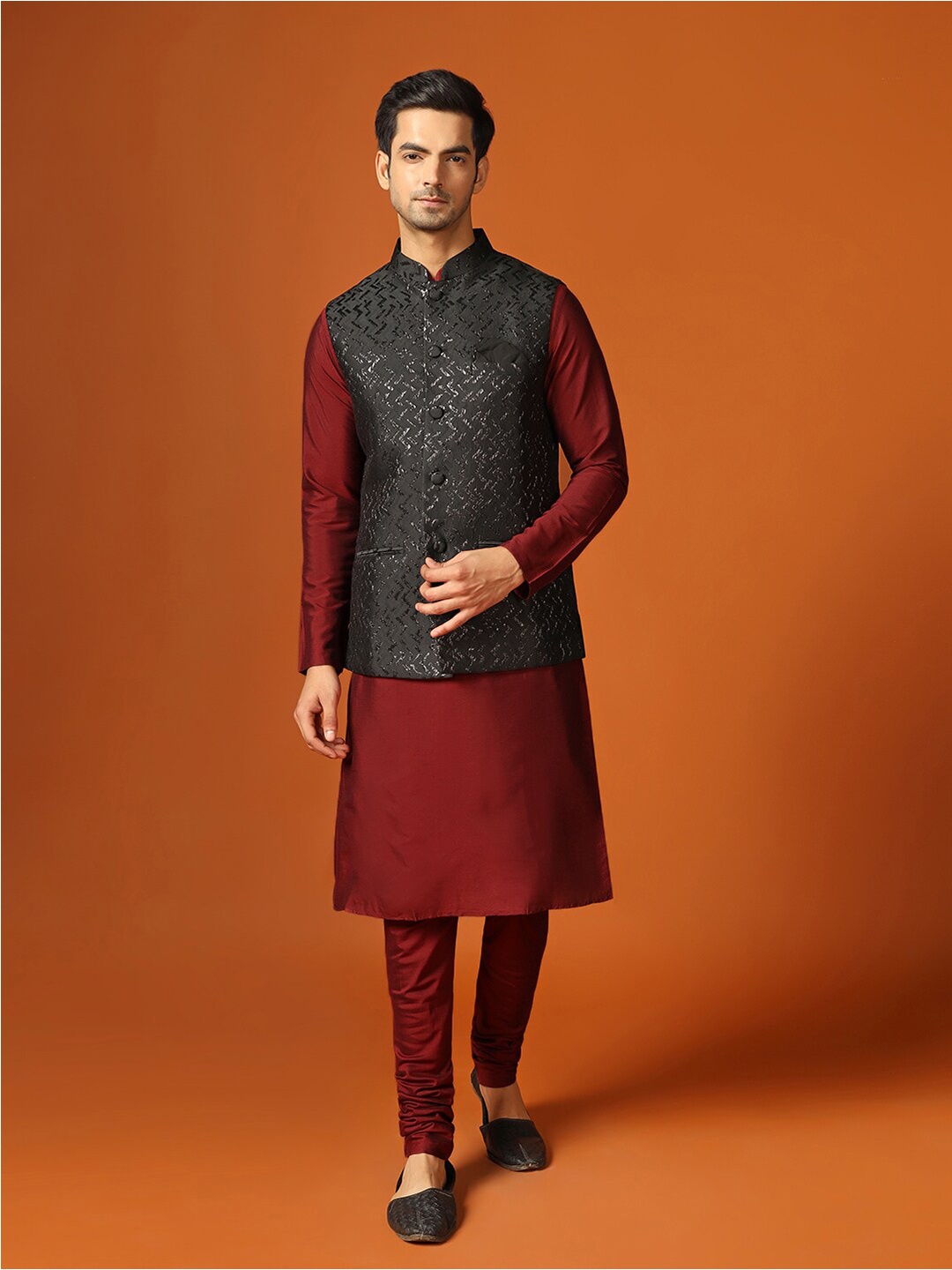 

KISAH Regular Kurta With Churidar & Woven Design Nehru Jacket, Black